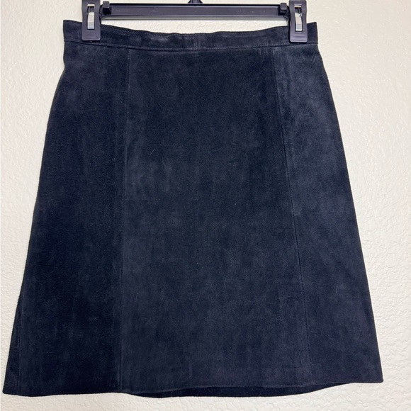 Outerwear by Phoenix Black Suede Skirt Size 9-10 Zip Back‎ Slit Retro Vintage - Picture 1 of 3